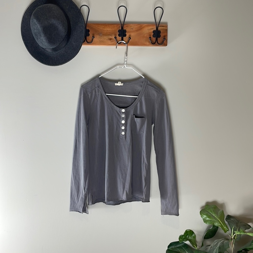 Pol > Gray Long Sleeve Top Small